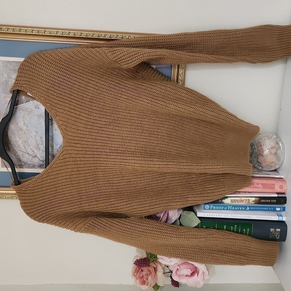 Chunky knit Back Wrap Scrunch Sweater High Low Size M Fashion Nova - Picture 7 of 9